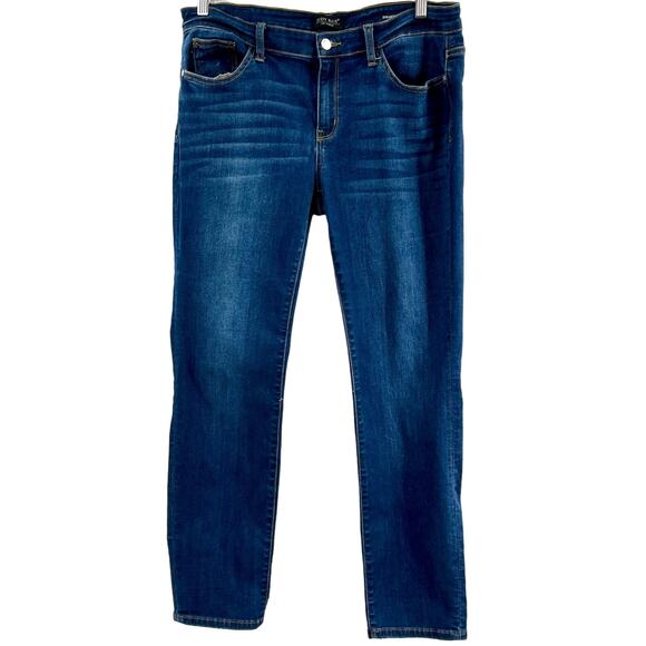 Judy Blue Straight Fit Jeans Size 15/32 Medium Wash Denim - Picture 1 of 11
